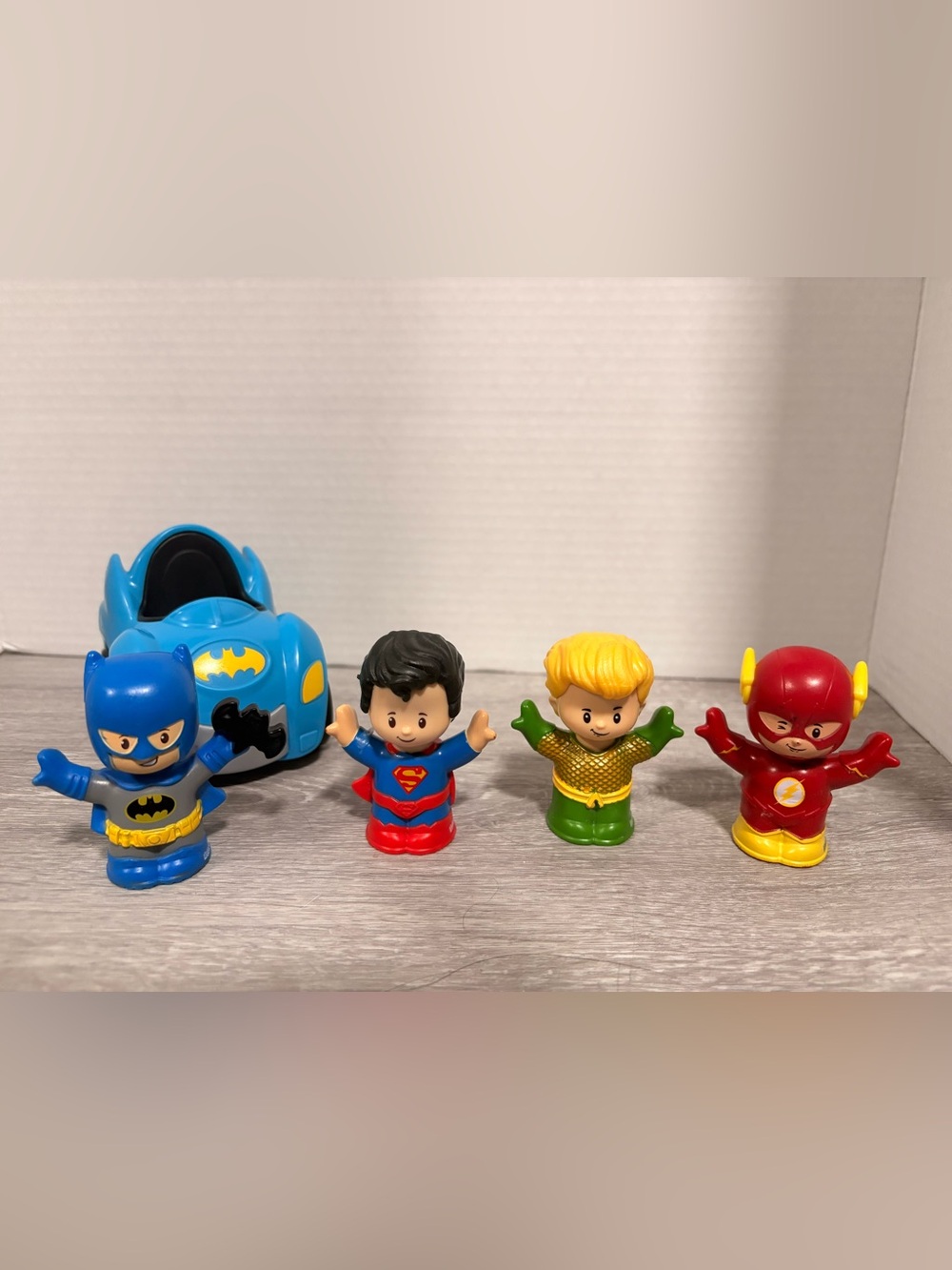 Little People DC Superheroes Lot w/ Batman Car